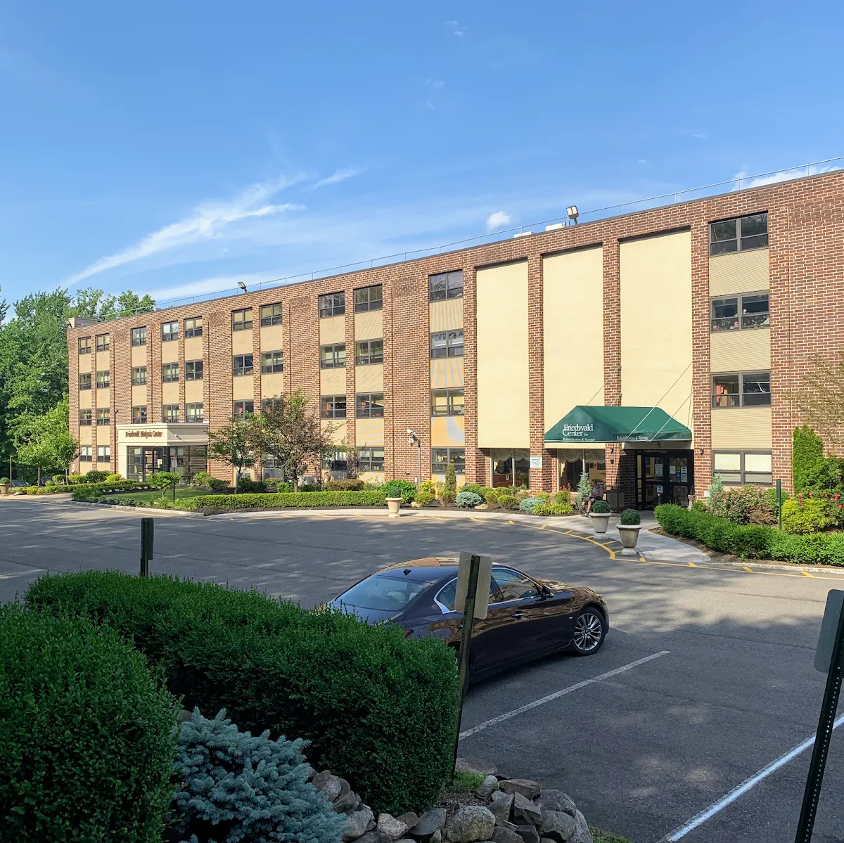 Friedwald Center for Rehabilitation & Nursing — foto 9