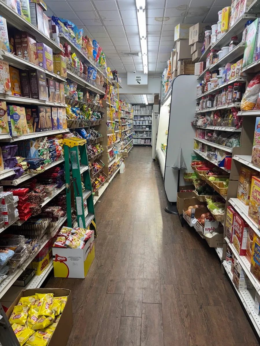 Ft. Hamilton Kosher Market — foto 7
