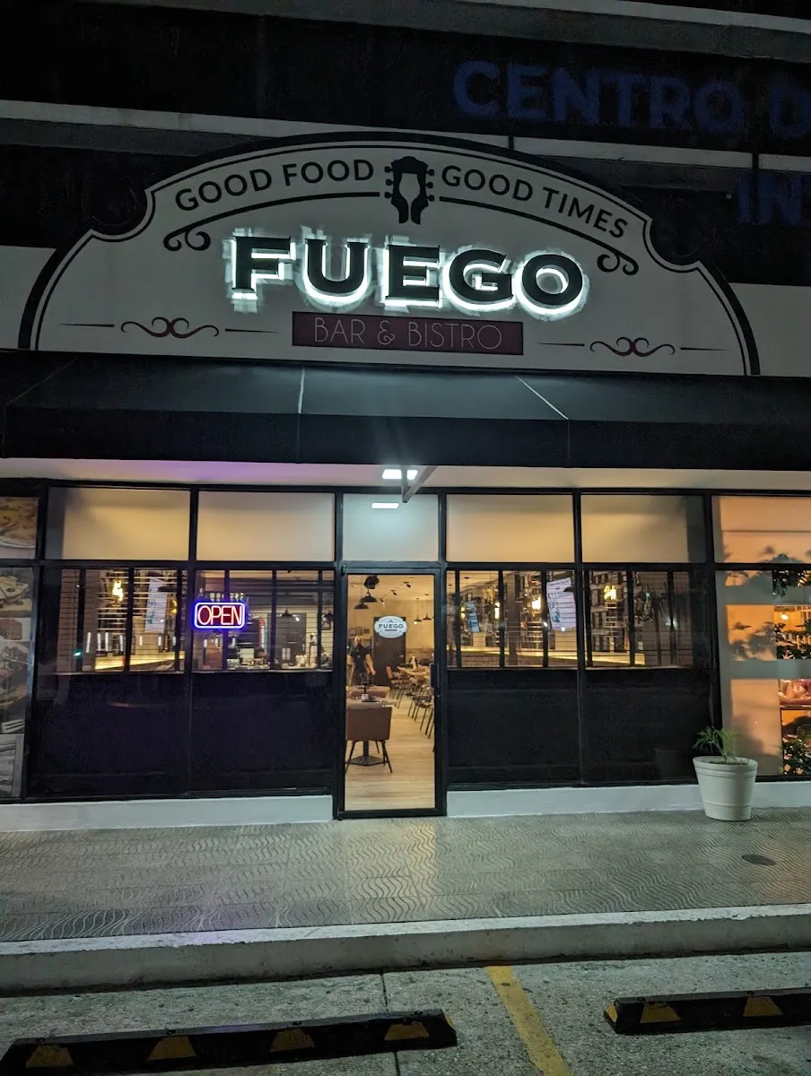 Fuego bar & bistro — foto 5