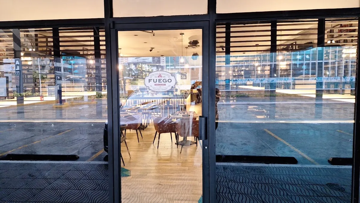 Fuego bar & bistro — foto 6