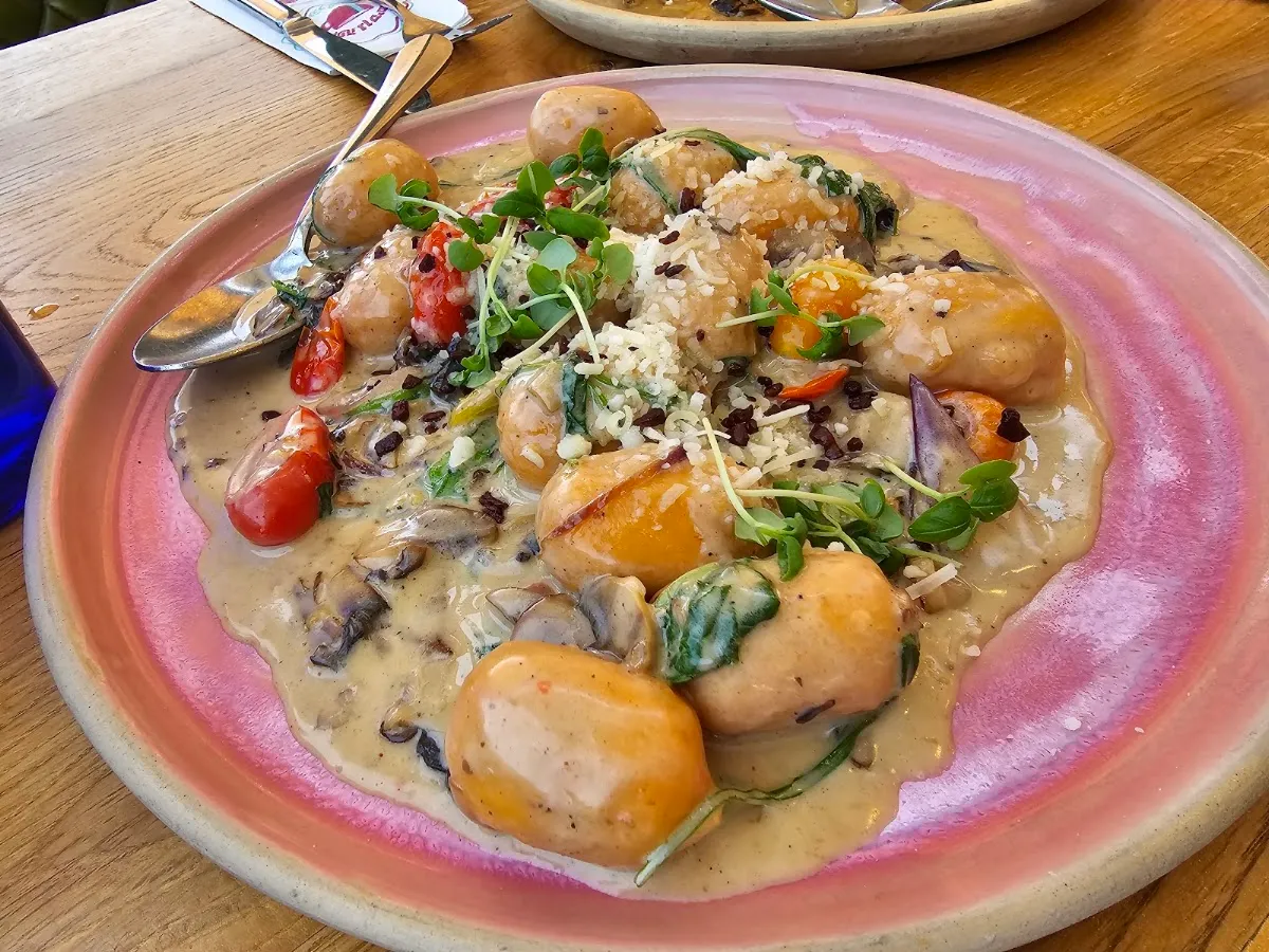Gan Sipur Cafe — photo 9