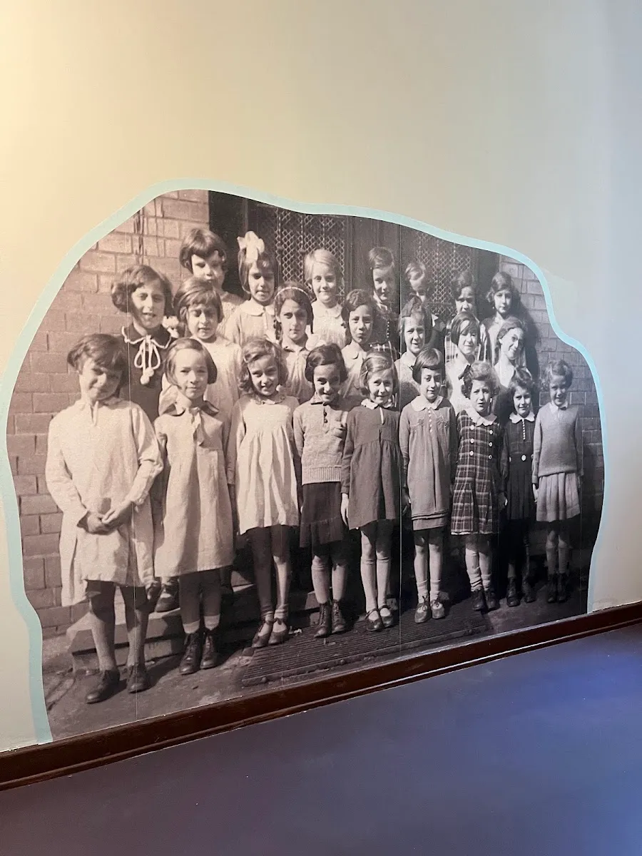 Gedenk- und Bildungsstätte Israelitische Töchterschule — foto 7