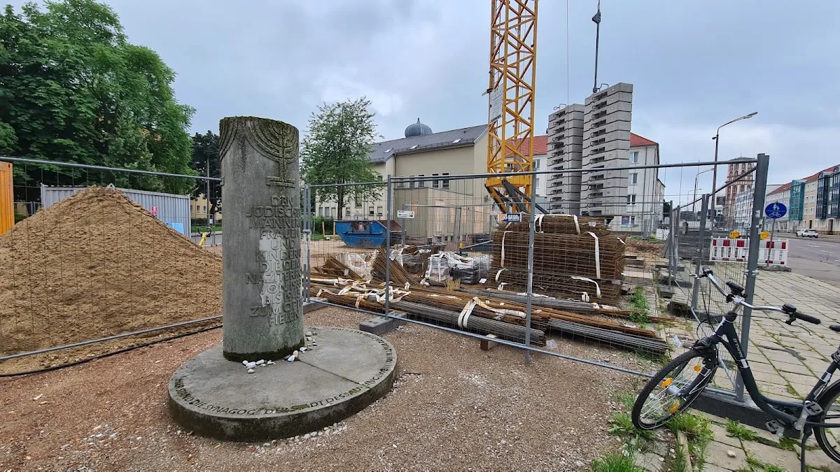 Gedenkstele Alte Synagoge Dessau — foto 2