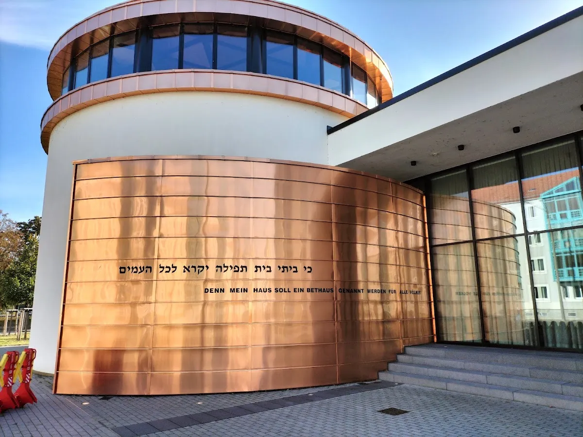 Gedenkstele Alte Synagoge Dessau — foto 4