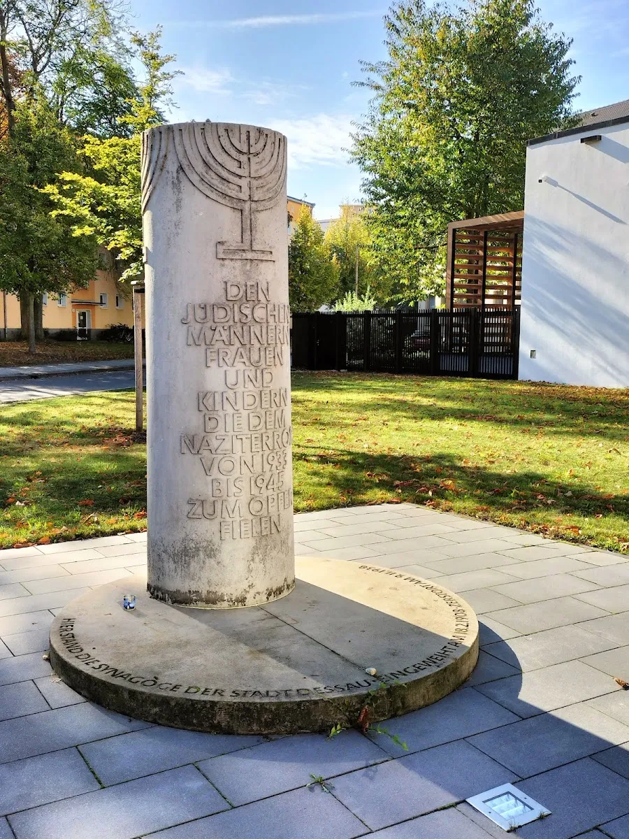 Gedenkstele Alte Synagoge Dessau — foto 5