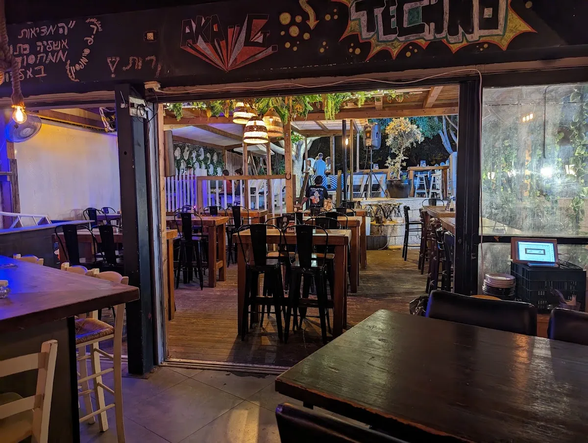 Geppetto Bar