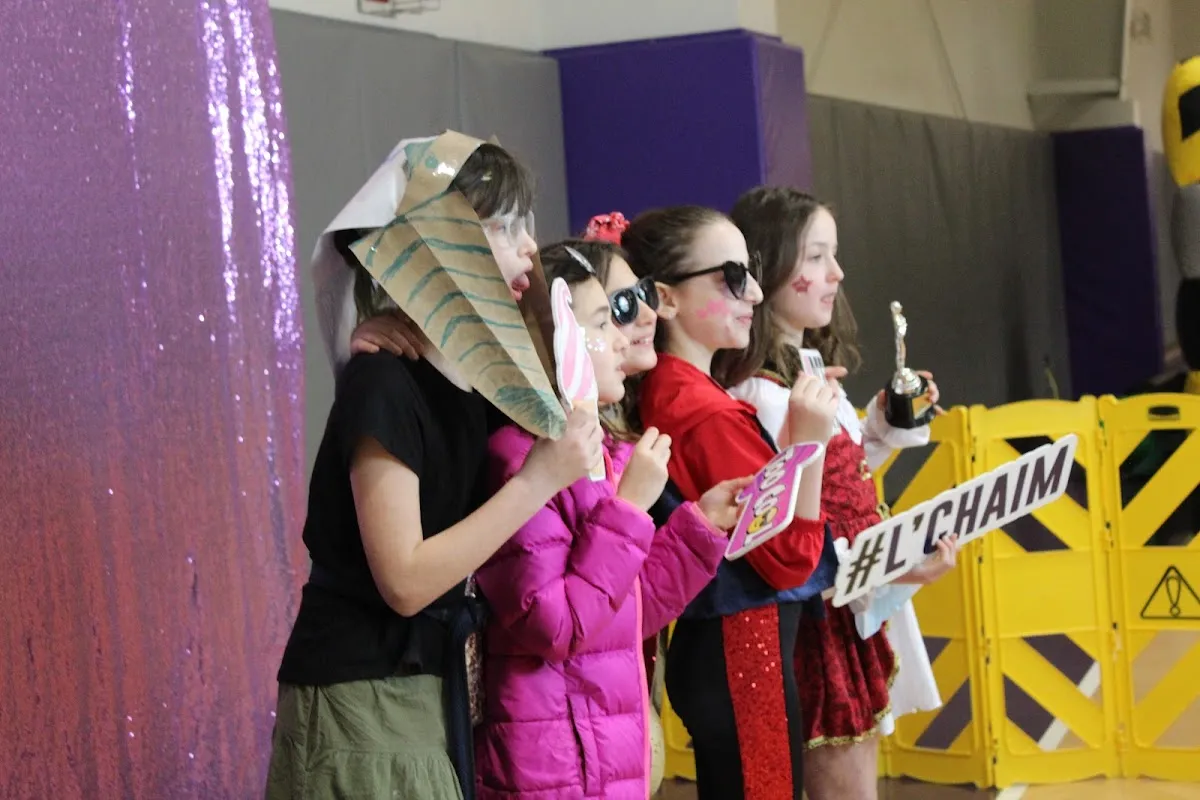 Gesher Jewish Day School — foto 9