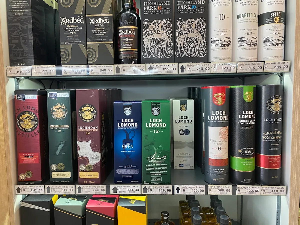 Glennies Liquors — photo 3
