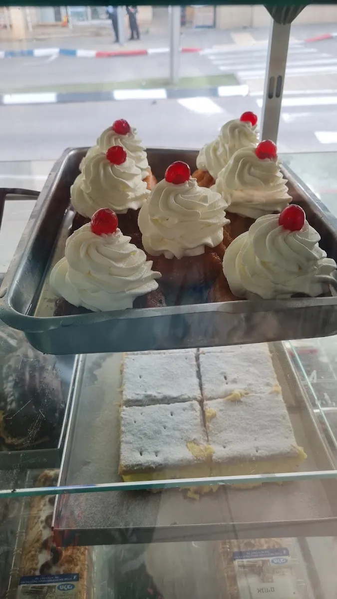 Golan Patisserie — foto 8