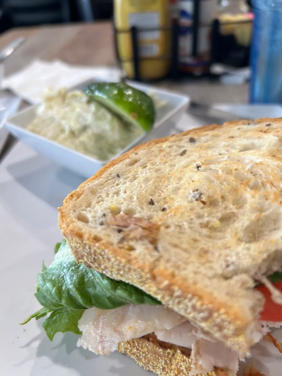 Goldbergs Bagel Delicatessen (Federal Highway) — foto 5