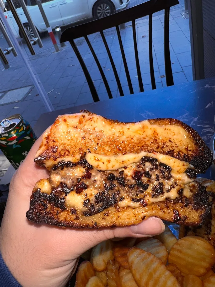 Golden Burger — foto 5