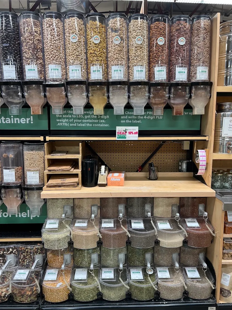 Guido's Fresh Marketplace (Pittsfield) — photo 4