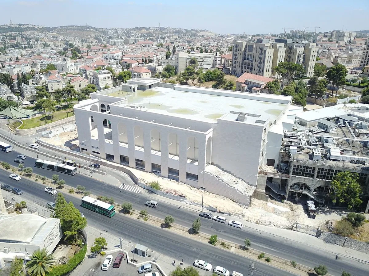 Gur Synagogue (Aba Shaul St) — foto 10