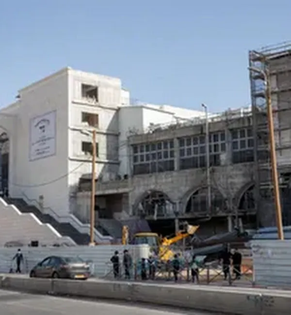 Gur Synagogue (Rabbi Meir Baal HaNes St) — foto 4