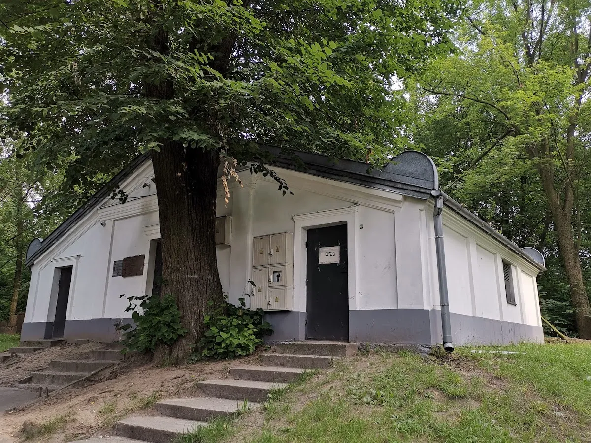 Hachnasat Orchim Leżajsk (synagoga i mykwa) — foto 4