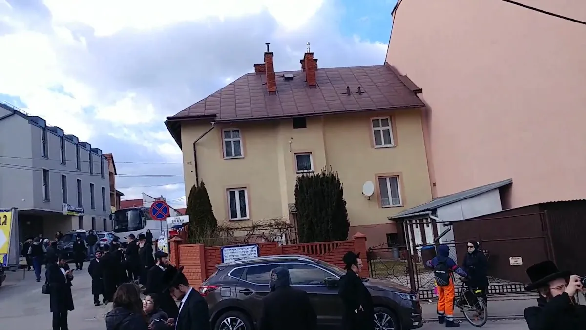 Hachnasat Orchim Leżajsk (synagoga i mykwa) — foto 9