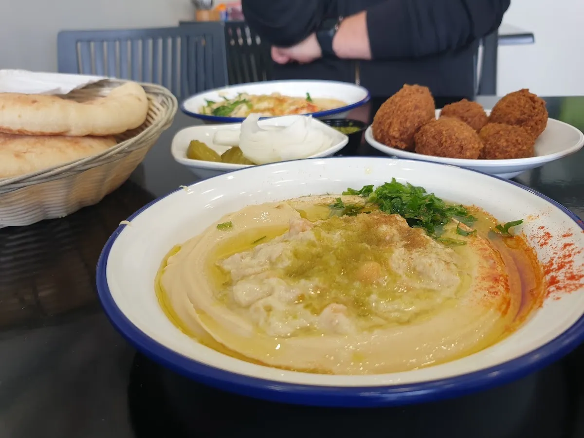 HaChumus shel Erez — photo 3