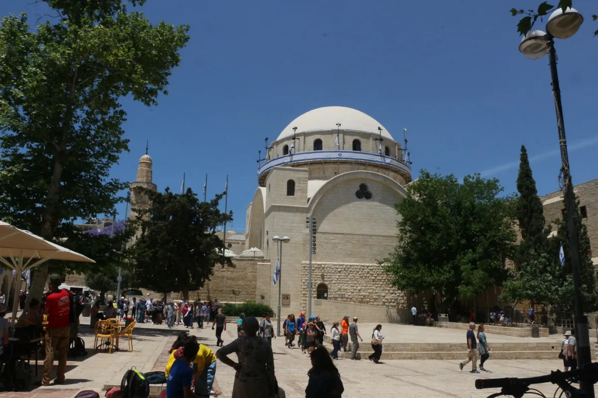 HaEmtzai Synagogue (Middle Synagogue) — foto 3