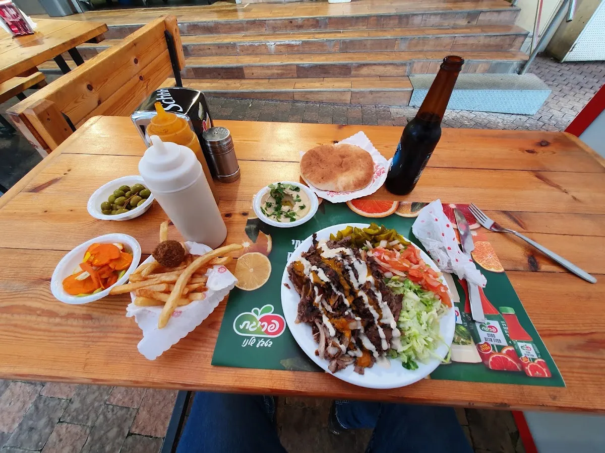 HaFalafel veHaShawarma shel Aharon — foto 8