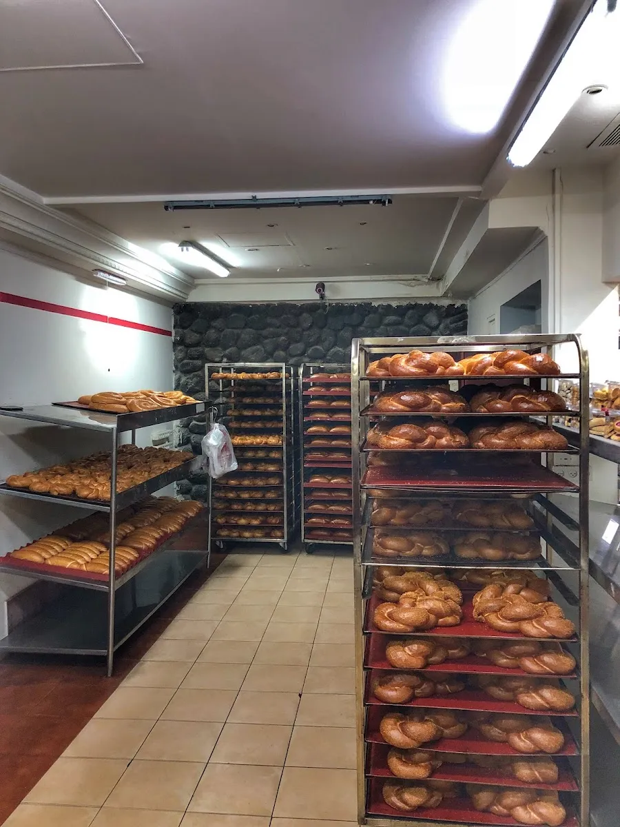 HaMaafiya shel Yossi — foto 3