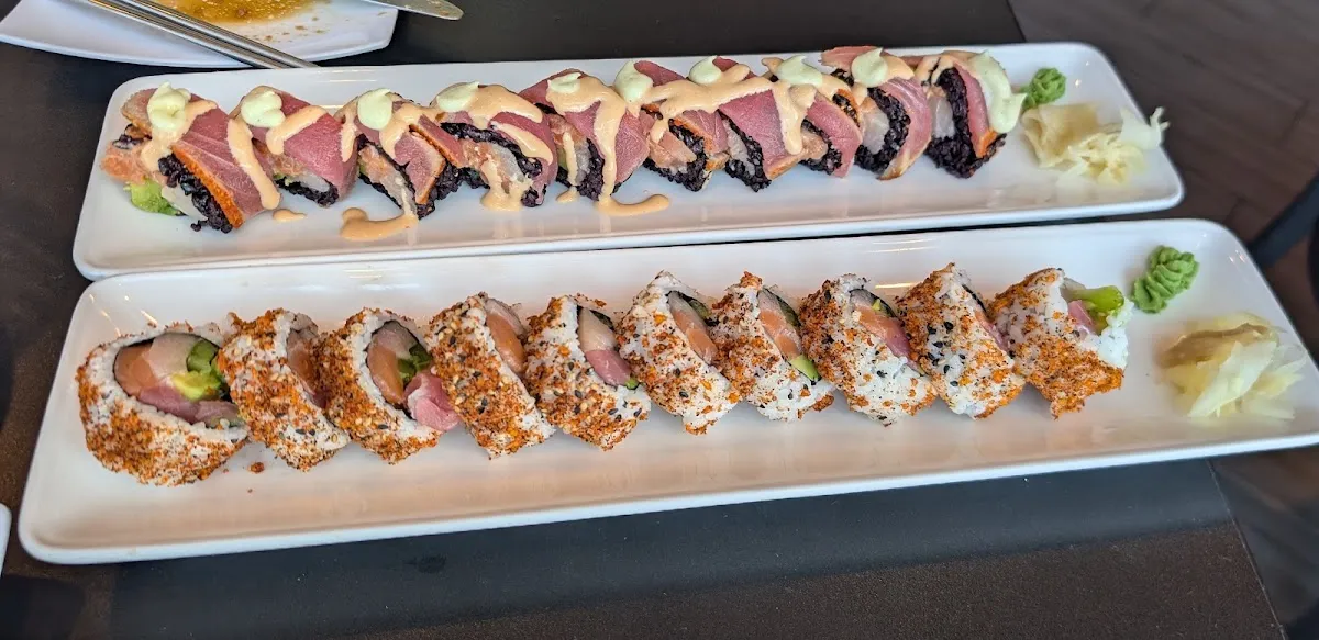 Hamachi Sushi Bar — foto 10