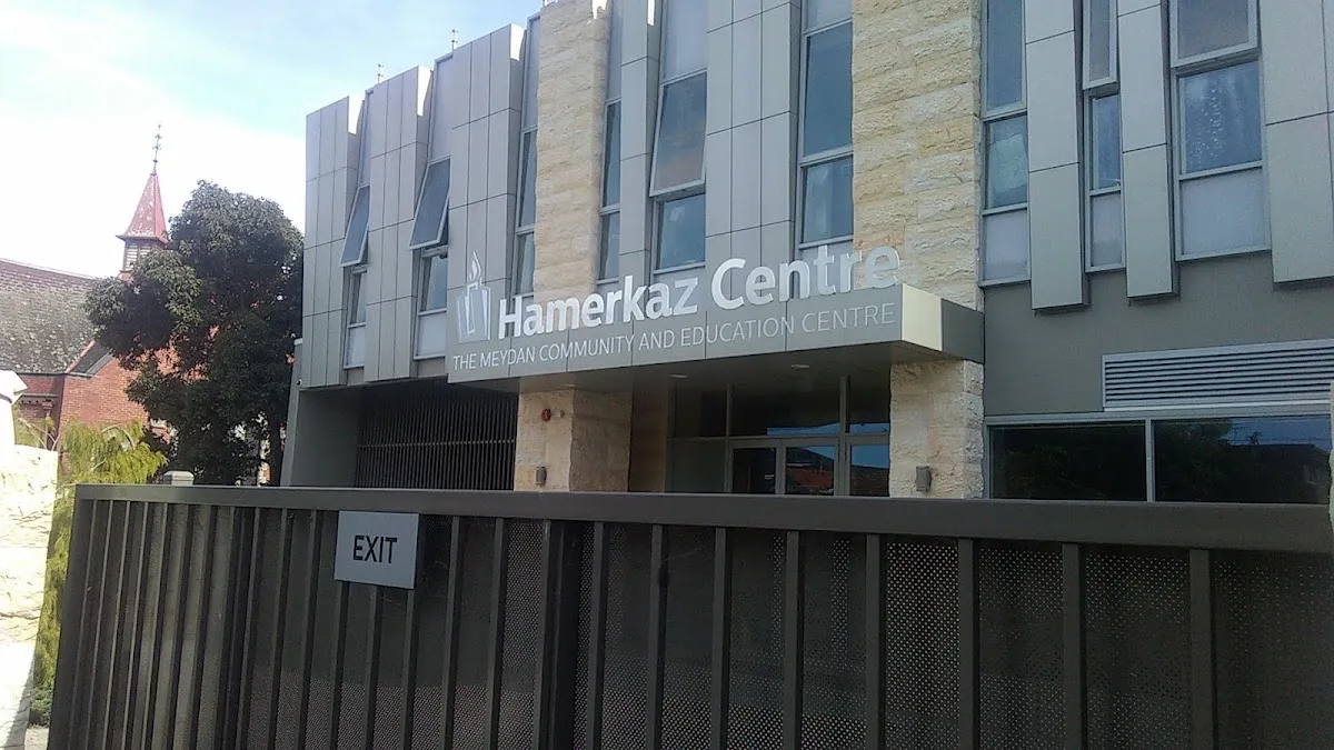 Hamerkaz Centre — foto 8