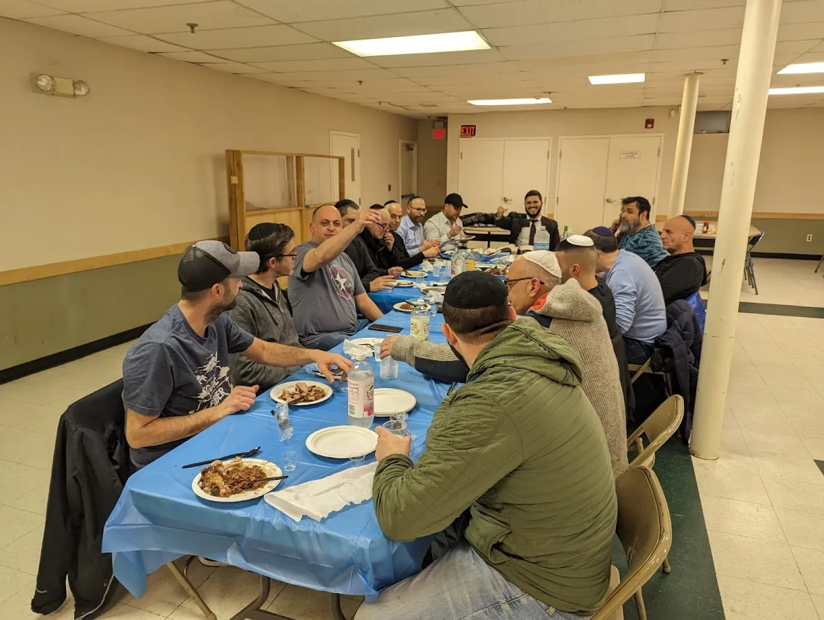 Hamerkaz Shelanu - Community Kollel of Fair Lawn — photo 2