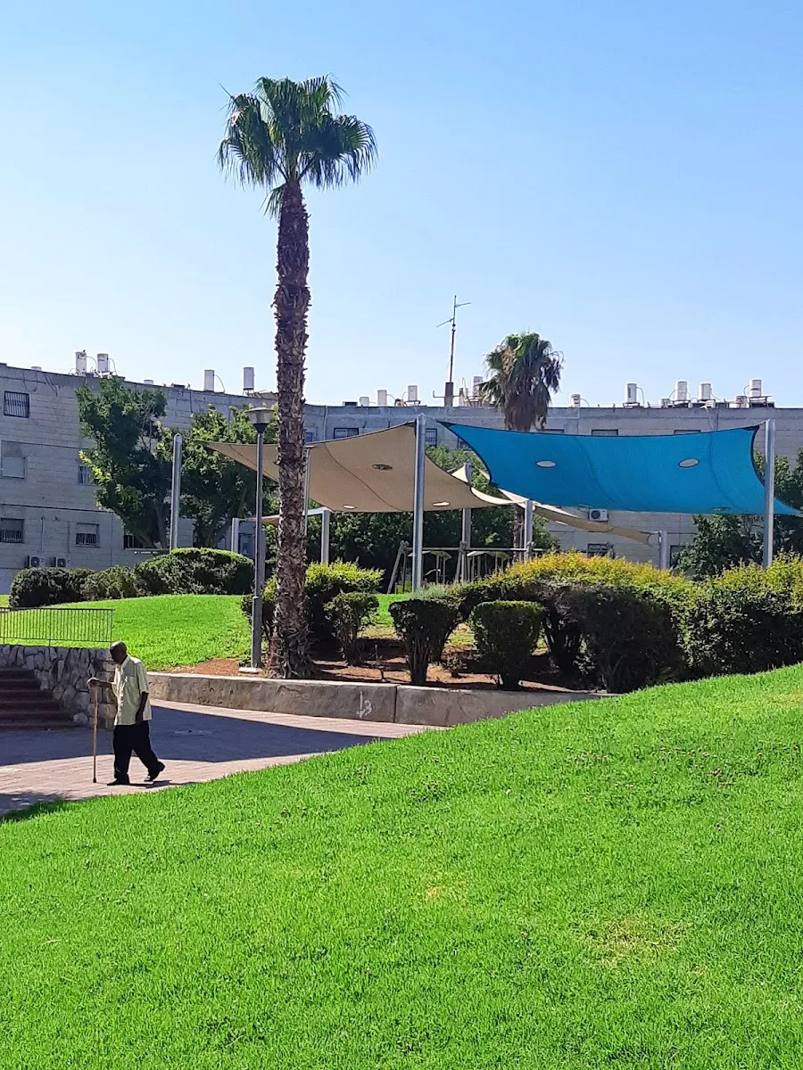 HaMerkazi Synagogue Ma'ale Adumim — foto 8