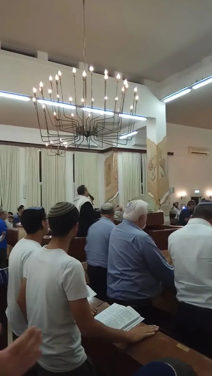 HaMerkazi Synagogue Nahariya — foto 2