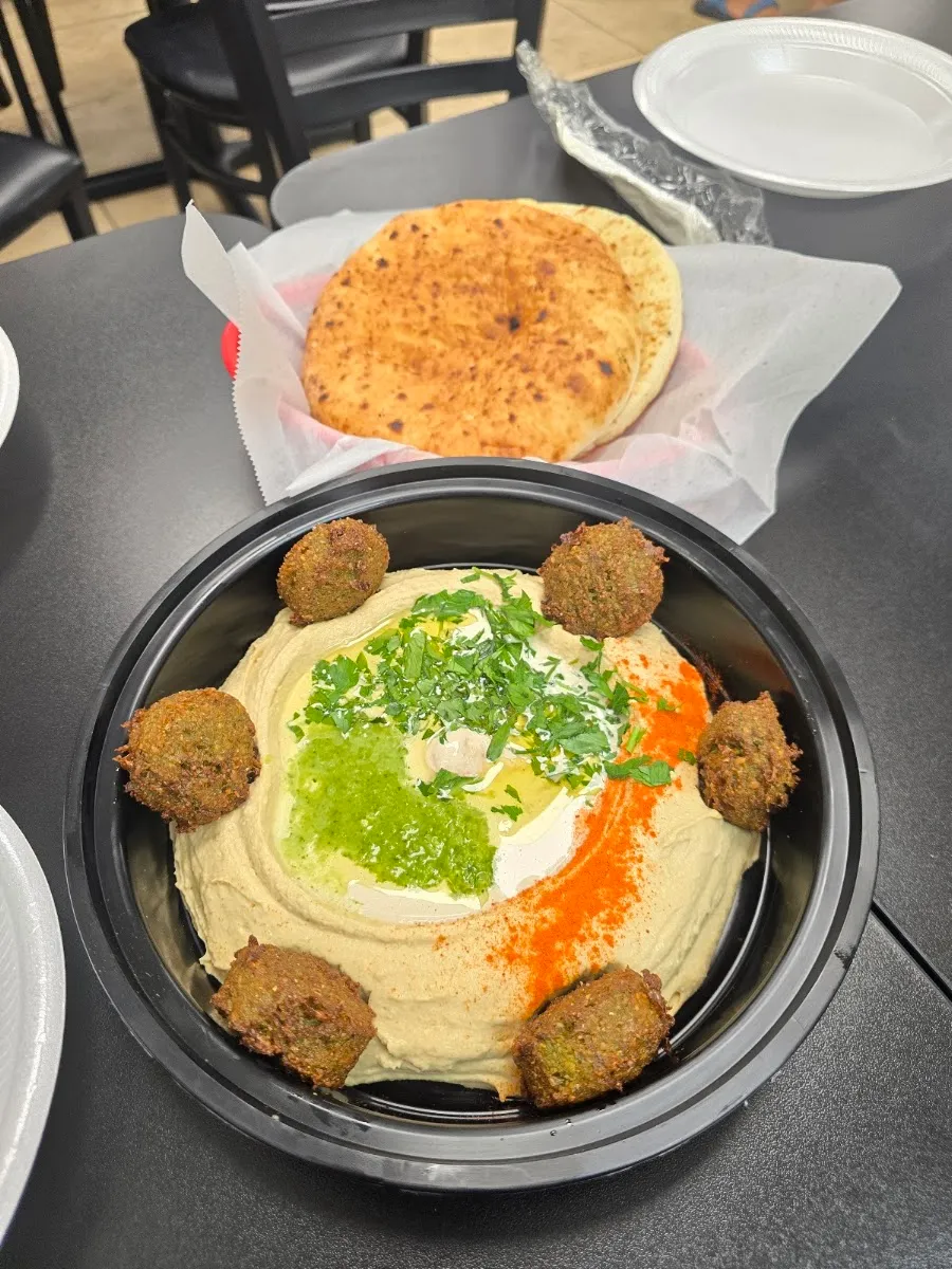Hamsa Mediterranean Grill — foto 9