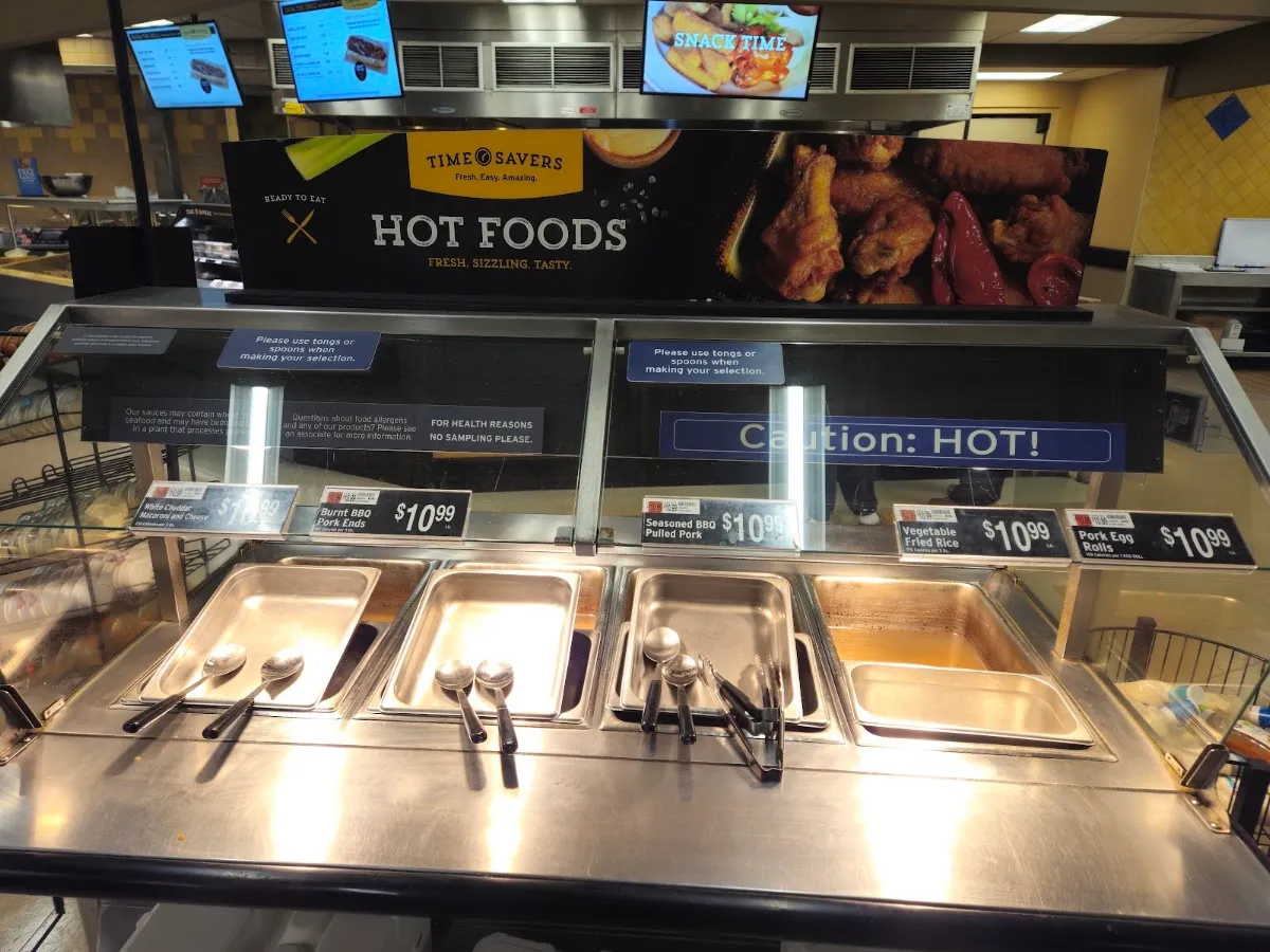 Hannaford (Forest Ave.) — photo 9
