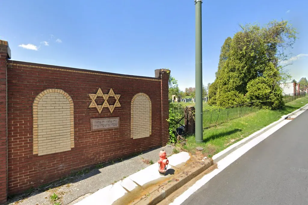 Har Zion Tifereth Israel Cemetery — foto 2