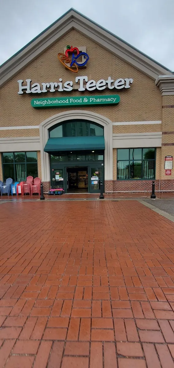 Harris Teeter (Colonial Ave)