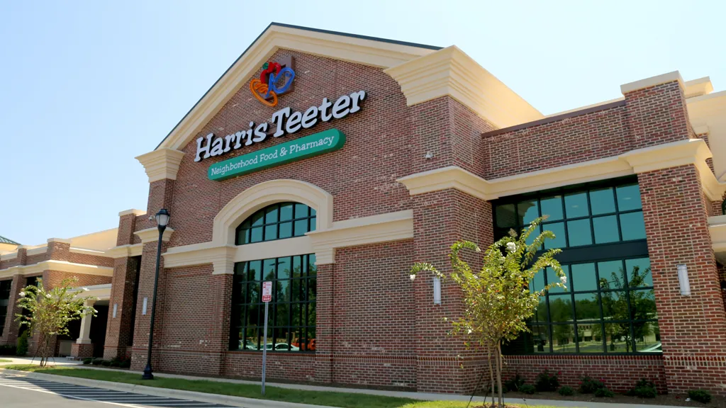 Harris Teeter (Colonial Ave) — photo 3