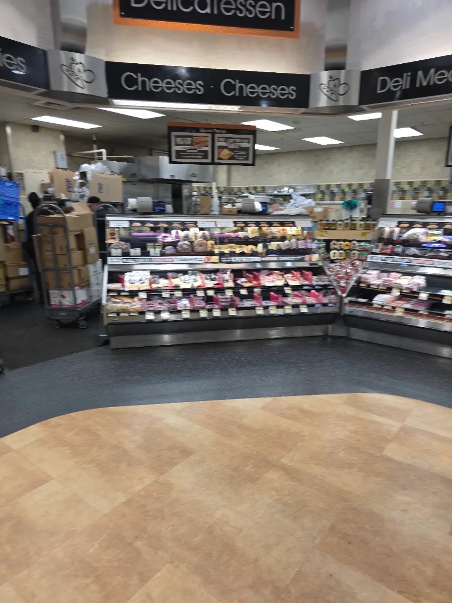 Harris Teeter (Colonial Ave) — photo 5
