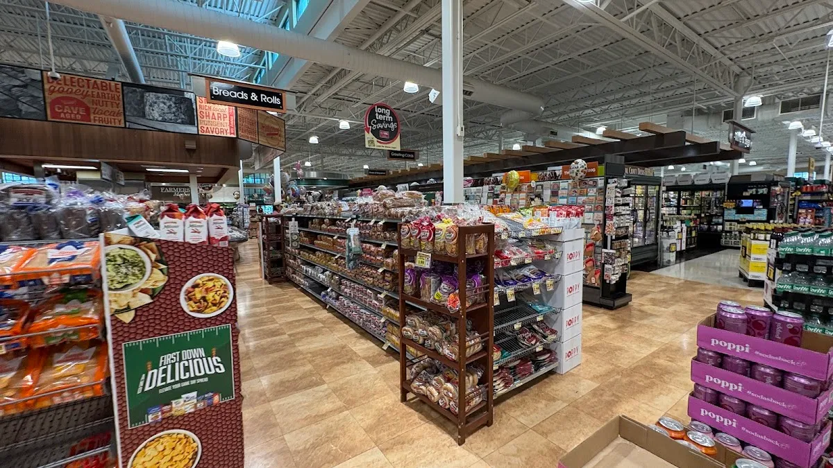 Harris Teeter (Merrimon Ave) — photo 4