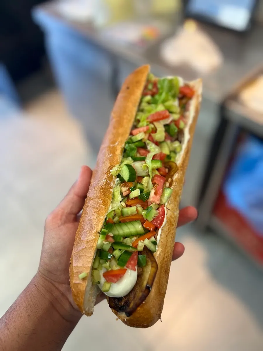 HaSandwich shel Pitush — photo 2