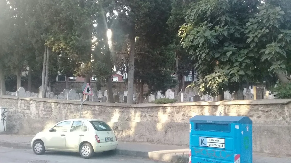 Hasanpaşa Musevi Mezarlığı — foto 5