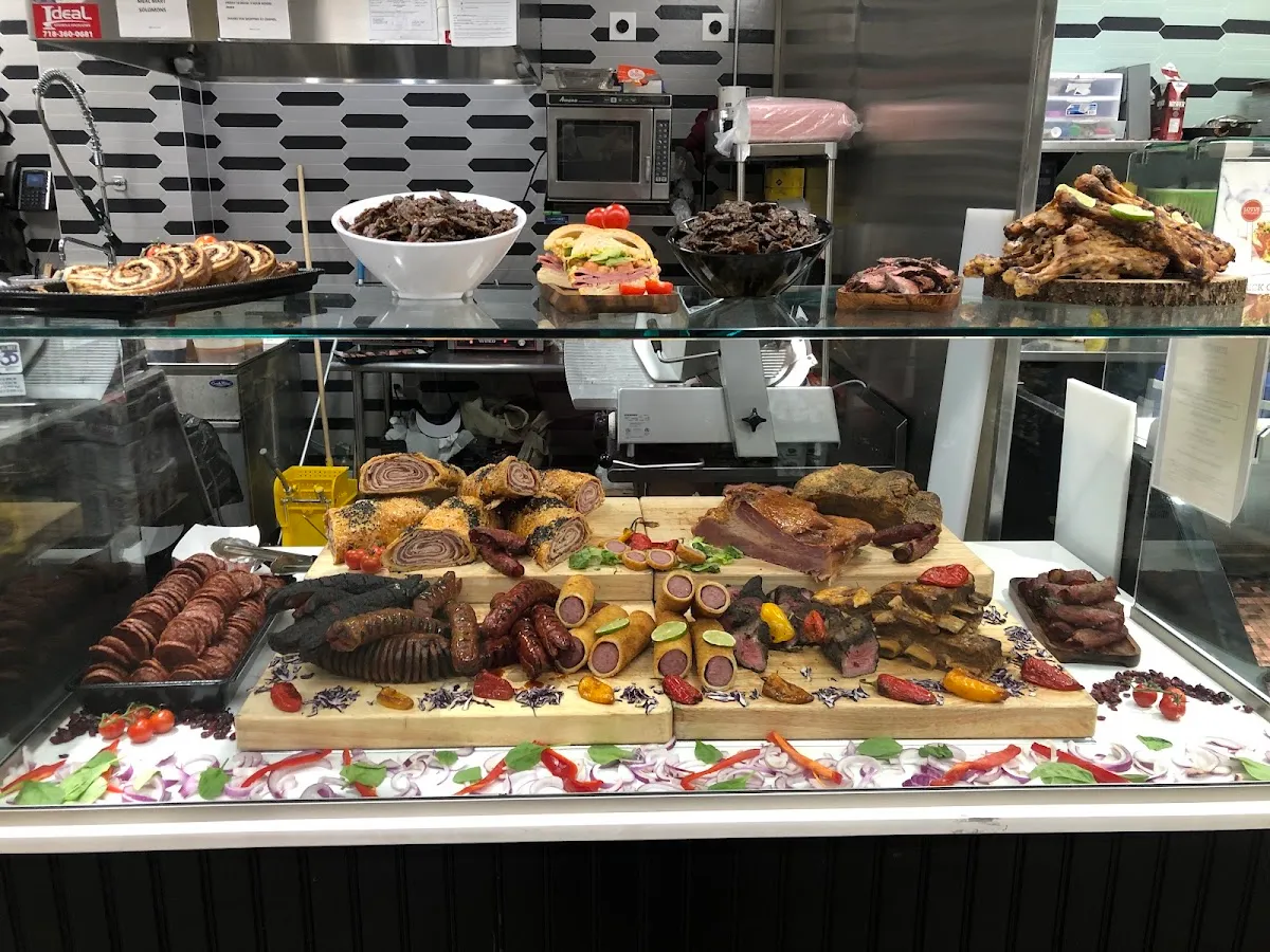 Hatzlacha Supermarket (Bedford Avenue) — foto 7