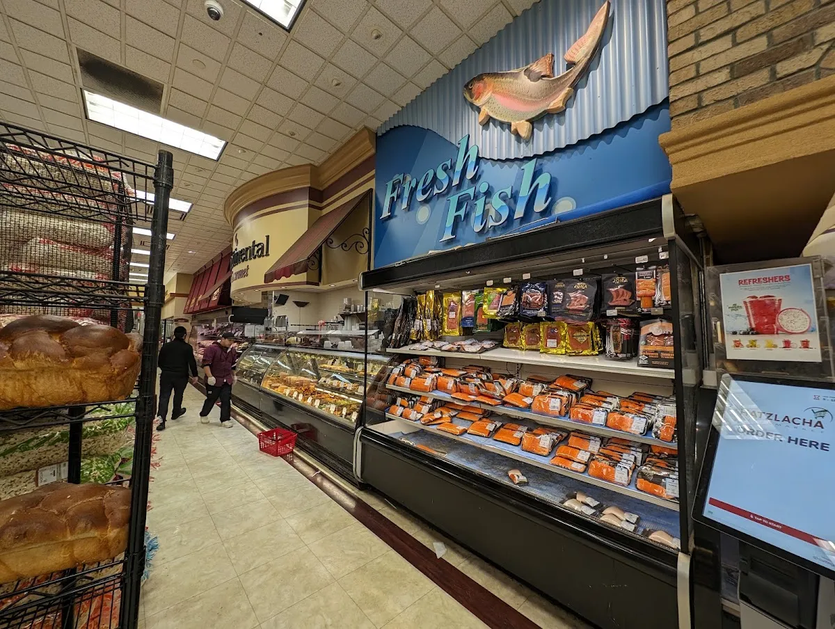 Hatzlacha Supermarket de Spring Valley — foto 4