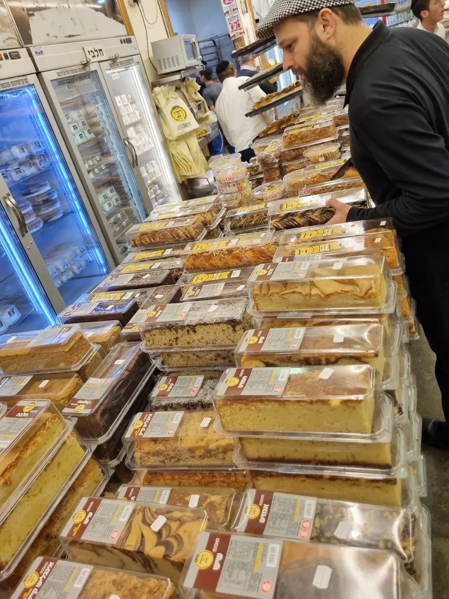 HaTzvi Bakery (Kahaneman) — photo 5