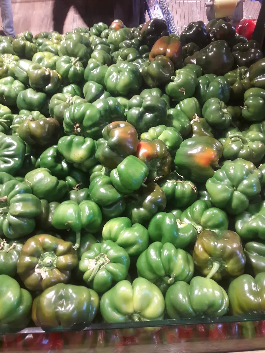 Hazi Hinam Fruits & Vegetables (Moshe Levi) — photo 9
