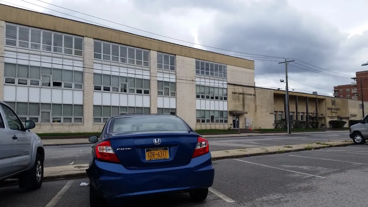 Hebrew Academy of Long Beach — foto 3