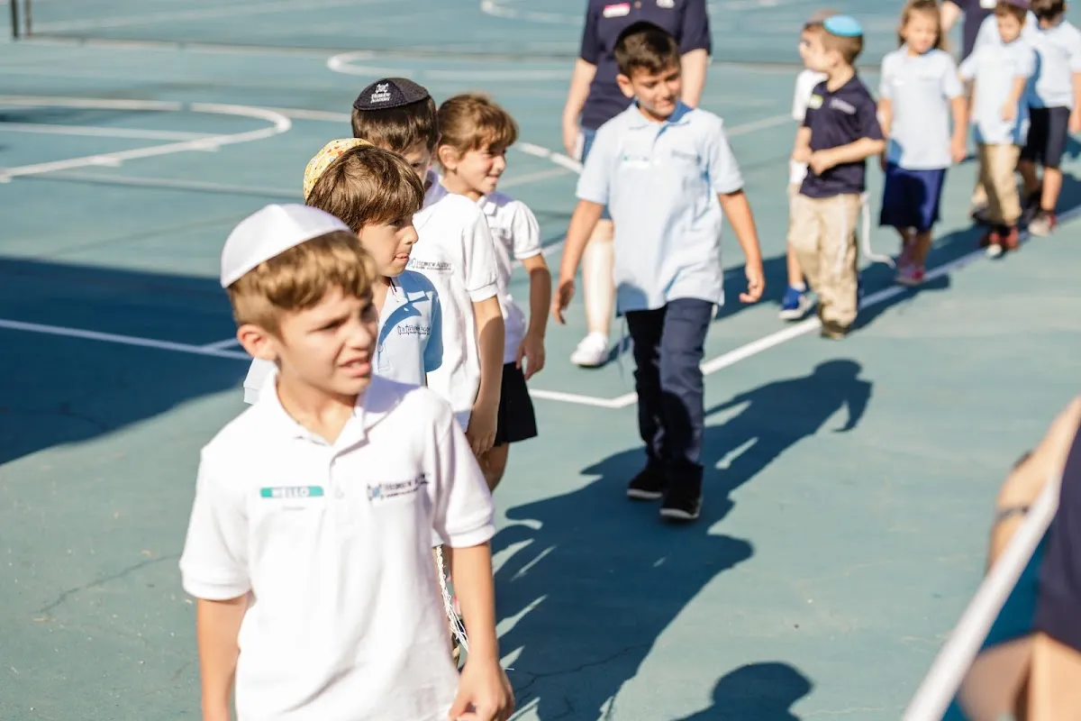 Hebrew Academy (RASG) — foto 8
