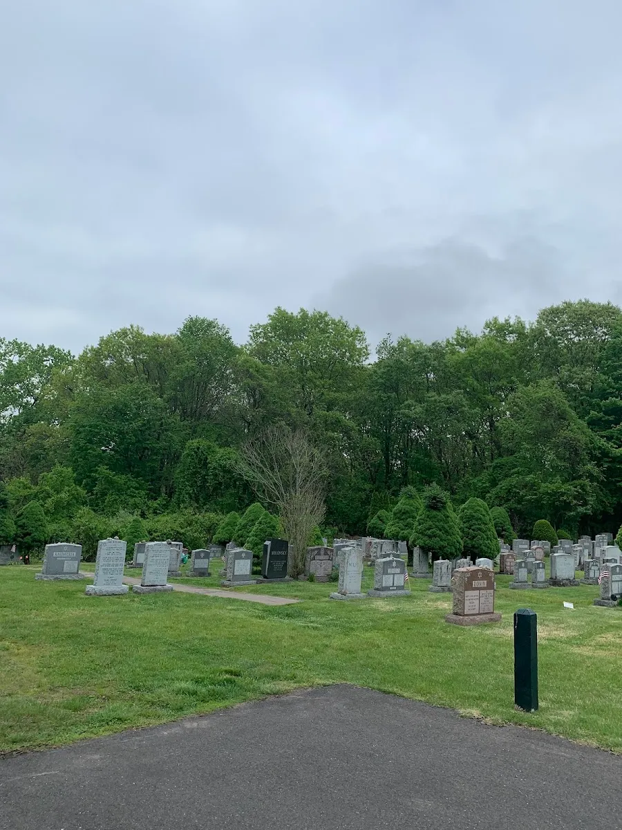 Hebrew Cemetery — photo 3