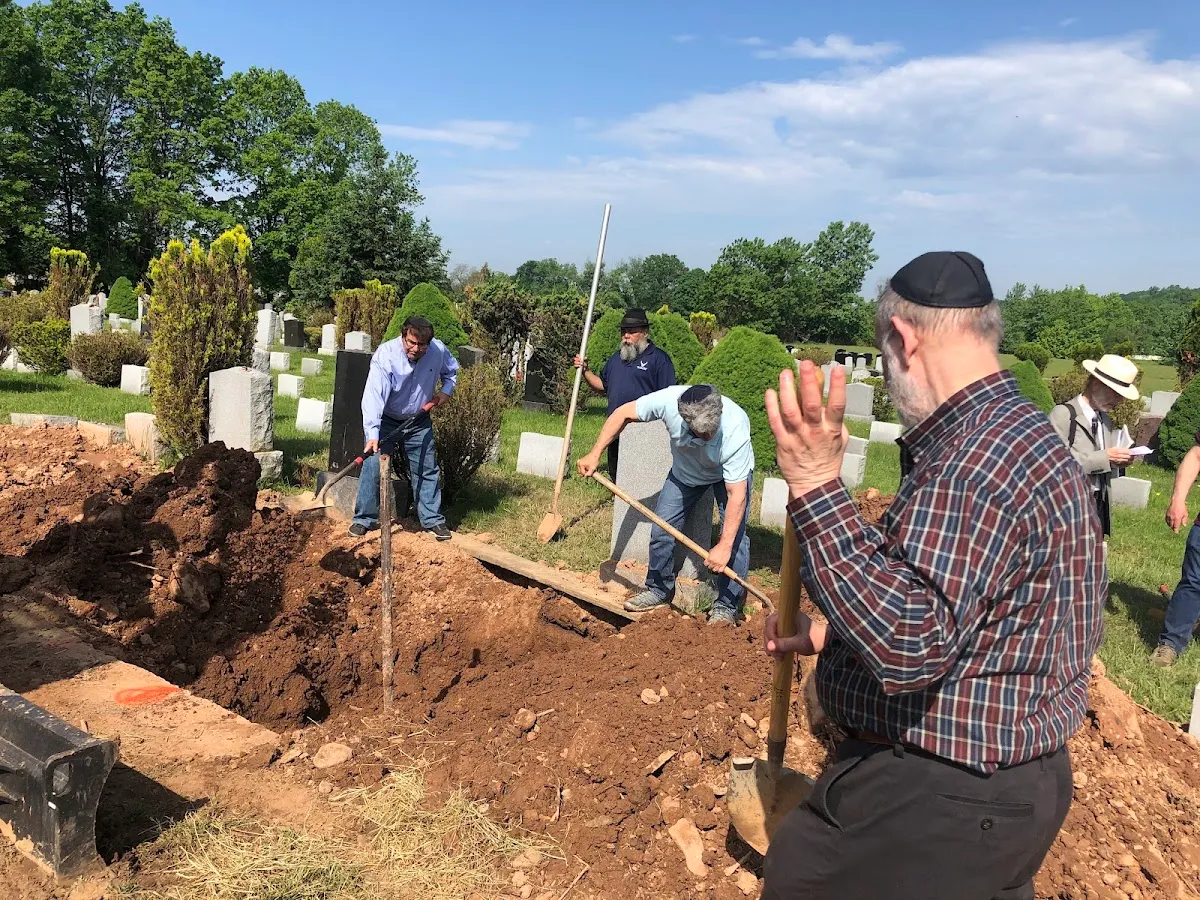 Hebrew Free Burial Association — foto 6
