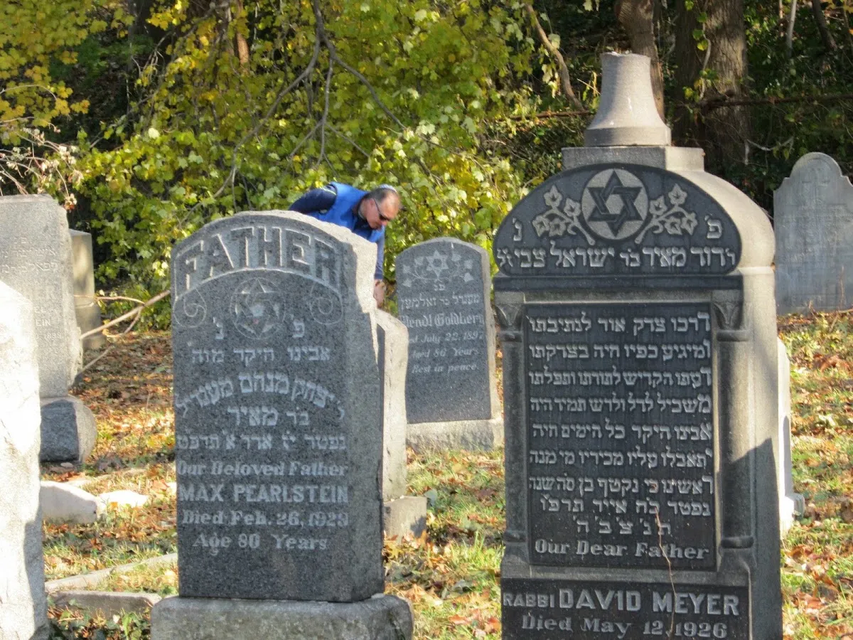 Hebrew Free Burial Association — foto 7
