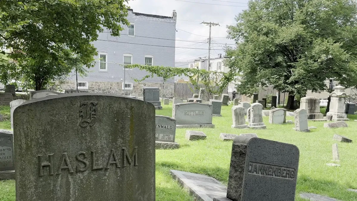 Hebrew Friendship Cemetery — foto 2