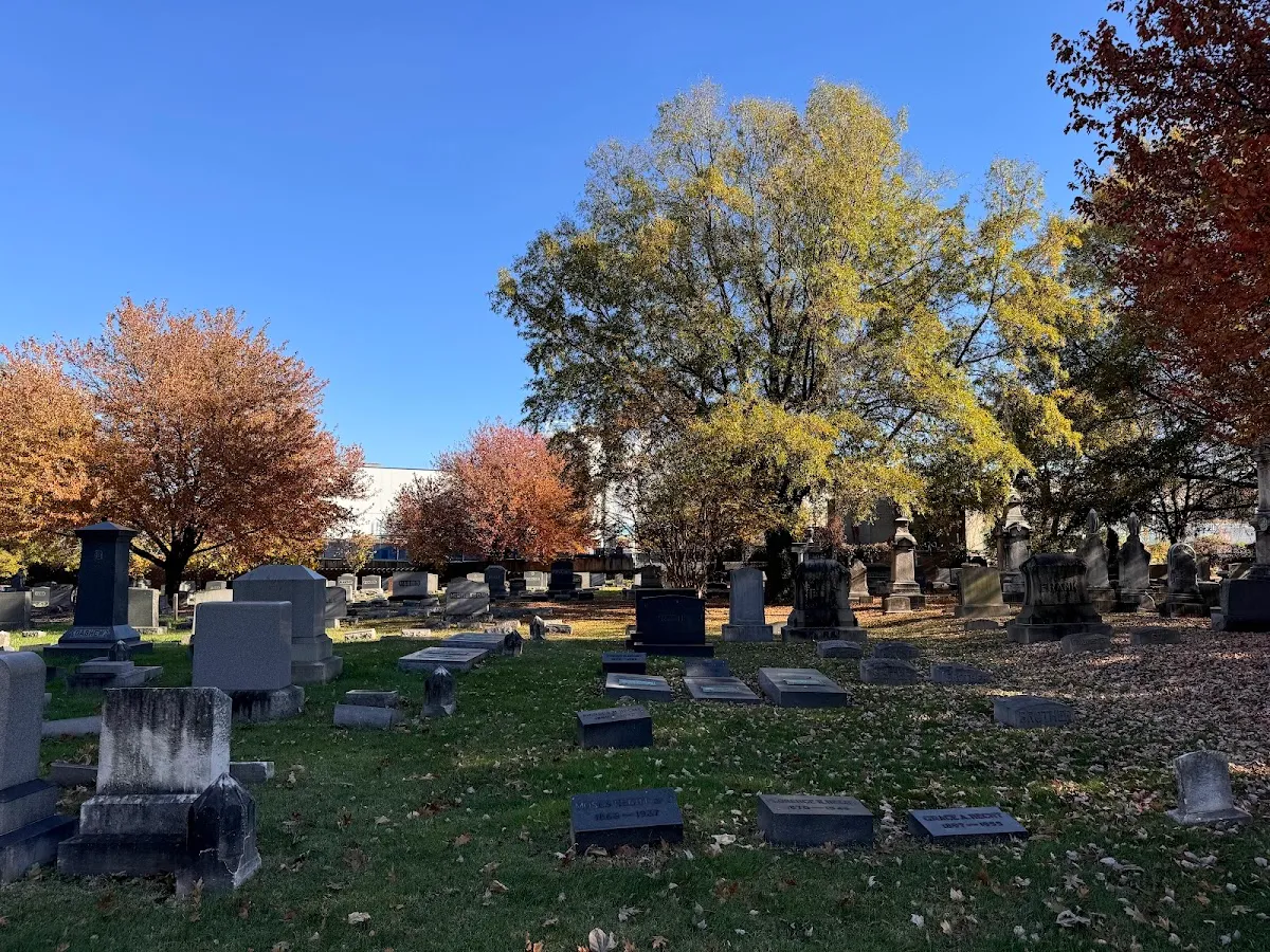 Hebrew Friendship Cemetery — foto 4