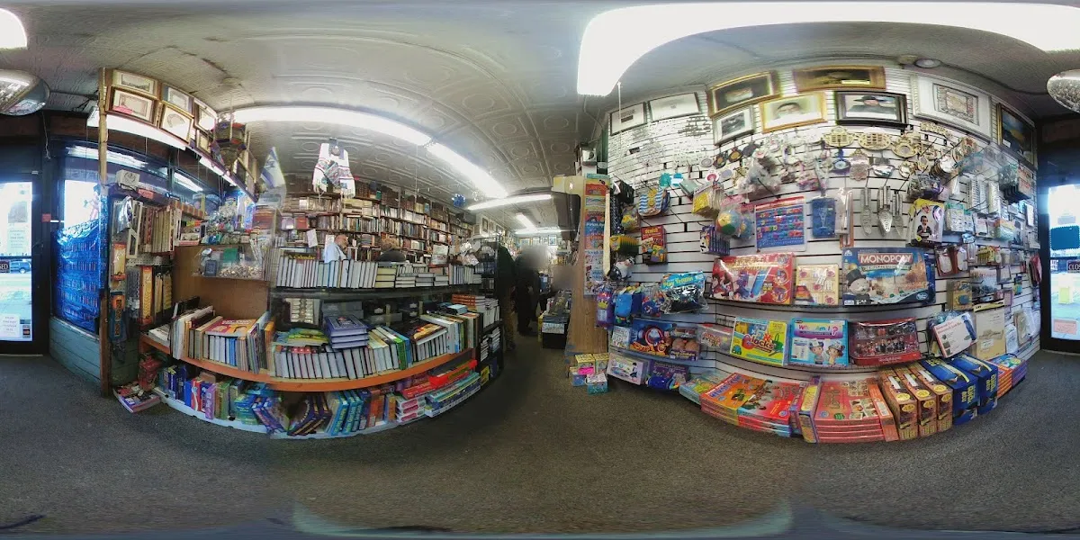 Hecht's Got Judaica — foto 2